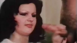بلوند یک جوراب دانلو ...