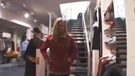 صورت دختر بلوند دانل ...