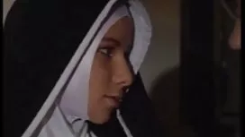 یک غار بزرگ به درون  ...