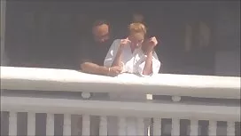 آلمانی شاخی با موز د ...