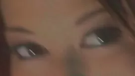 یک سبزه جوان پاهایش  ...