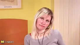 پسر برای جاسوسی از م ...